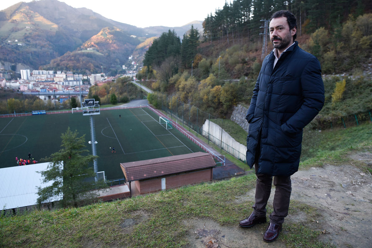 «La corriente dominante en el fútbol moderno es la del puro negocio»