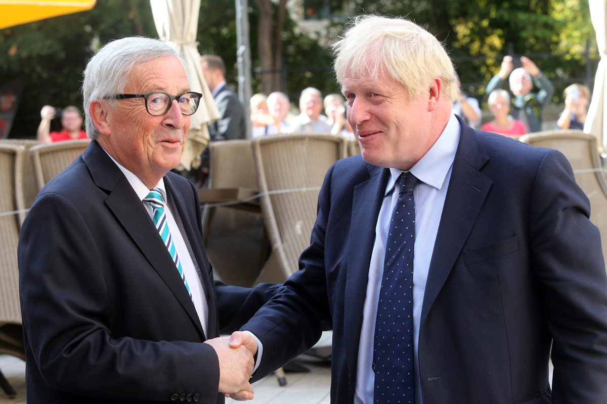 Anuncian un acuerdo por el Brexit que deja muchos cabos sueltos