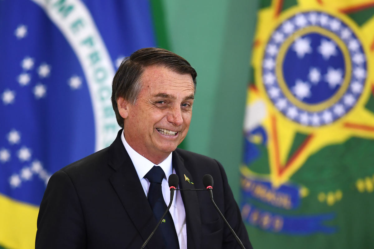 Bolsonaro no tardó en olvidarse de Trump y confesar su nuevo amor
