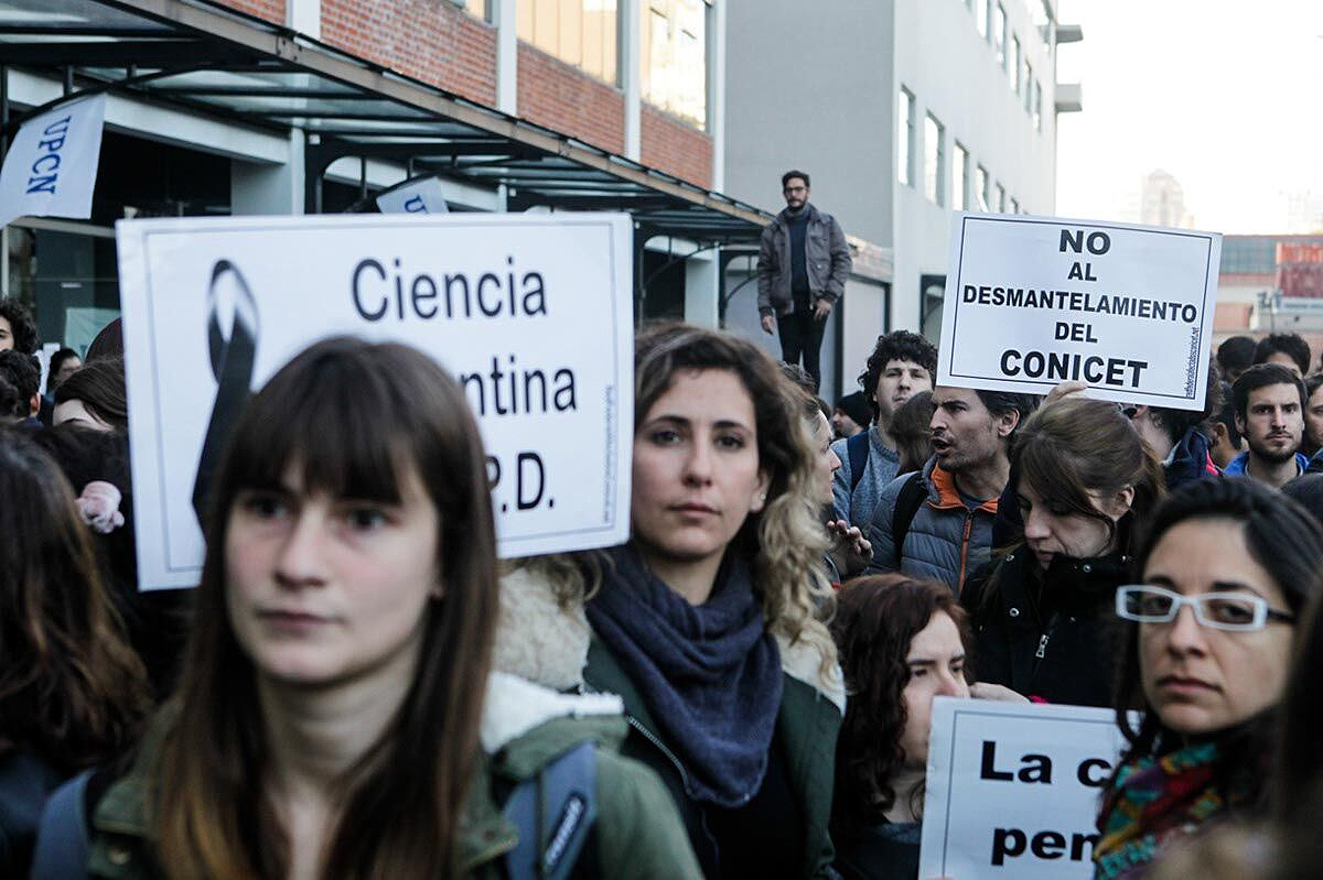 Ciencia en peligro: directores del CONICET, en alerta por las políticas de Cambiemos