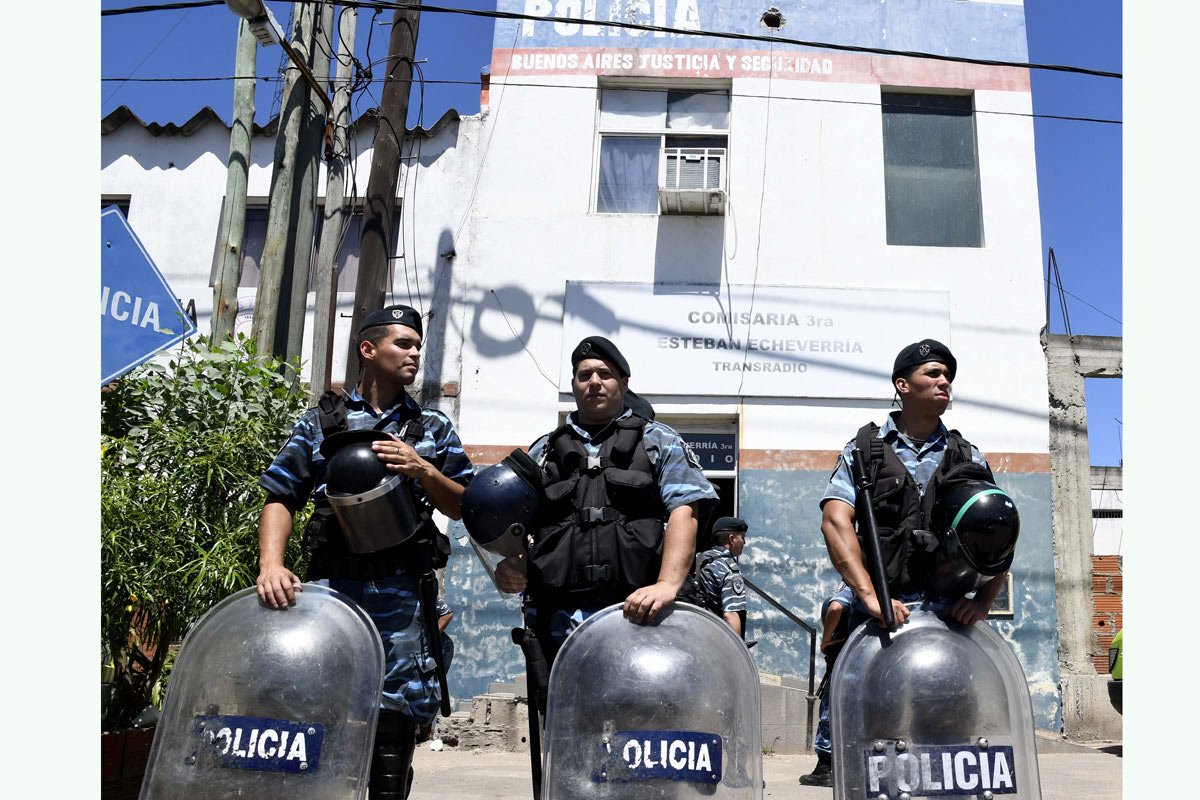 Desafectaron a cinco policías por la masacre de Esteban Echeverría
