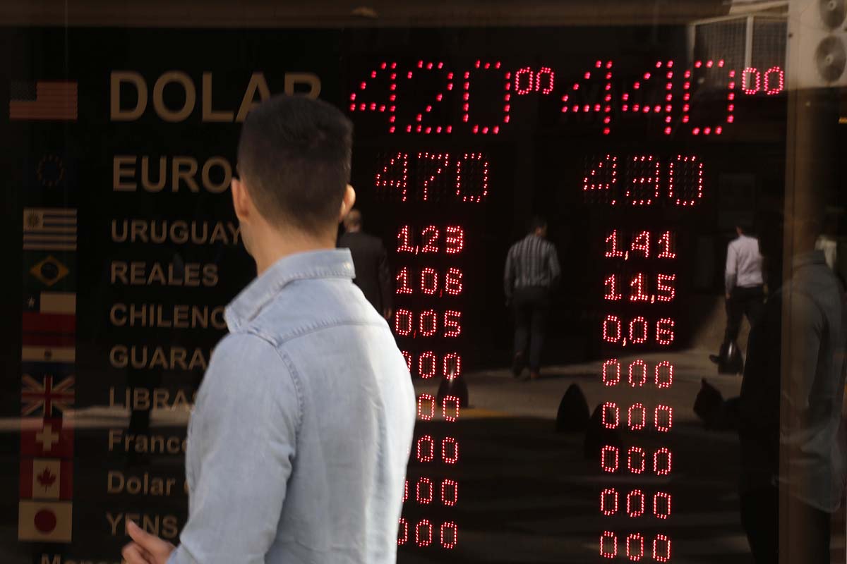 El dólar se dispara pero para Macri «son cosas que pueden pasar»