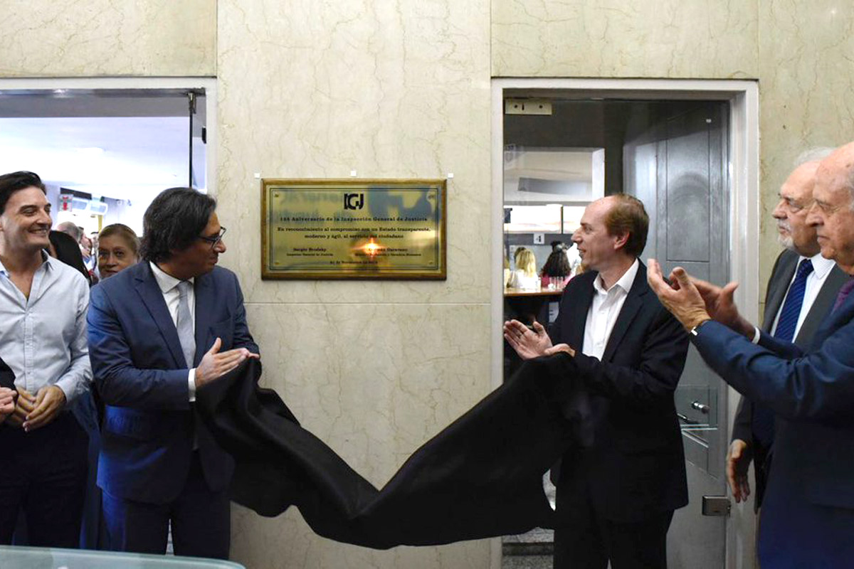 Investigarán al titular de la IGJ por intimidar a integrantes del Instituto Patria