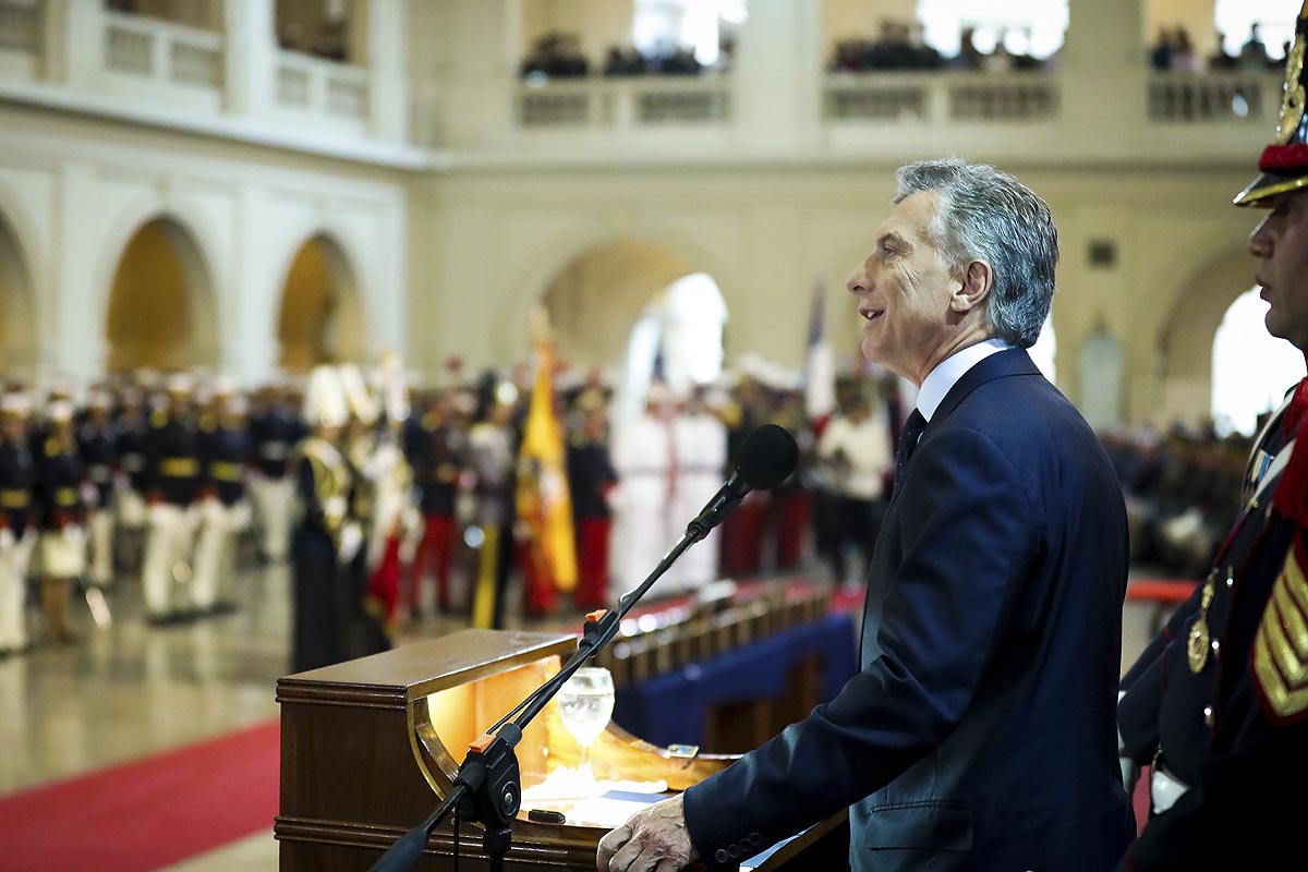 Macri y las fuerzas de seguridad, un adiós que deja secuelas