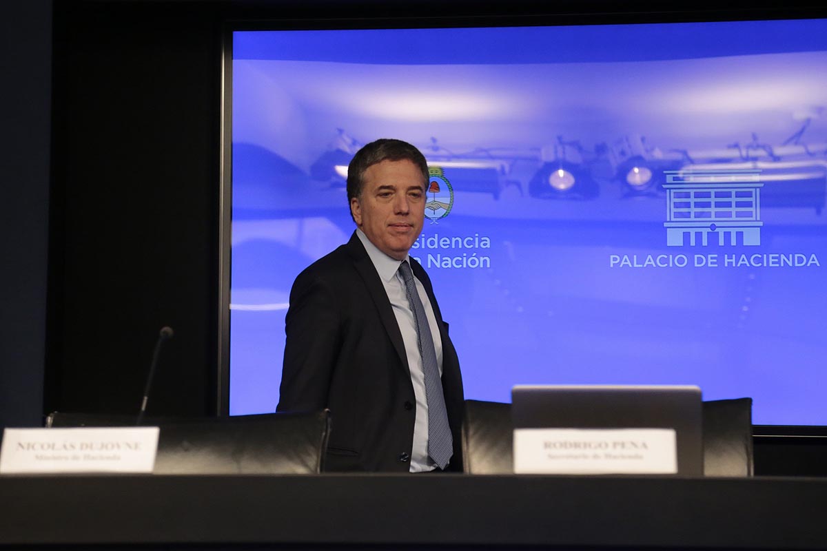 Dujovne pasó la noche internado por fuertes dolores abdominales