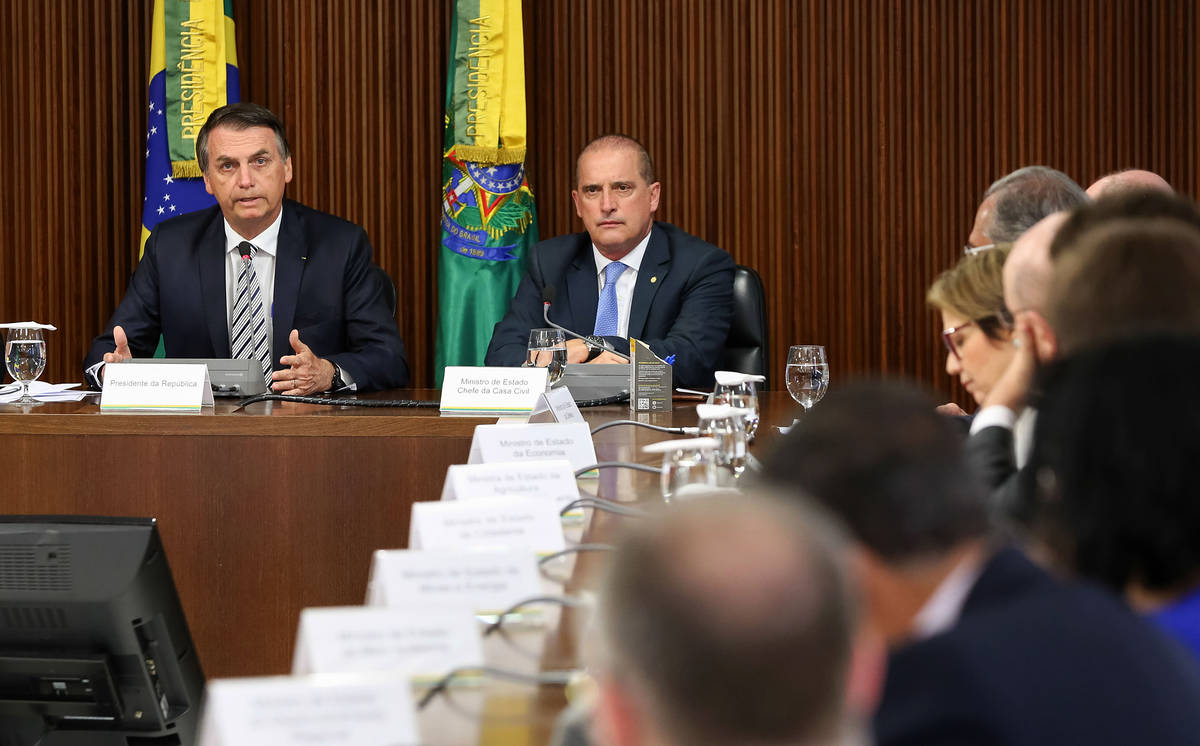 Comenzó la caza de brujas en la administración pública de Brasil