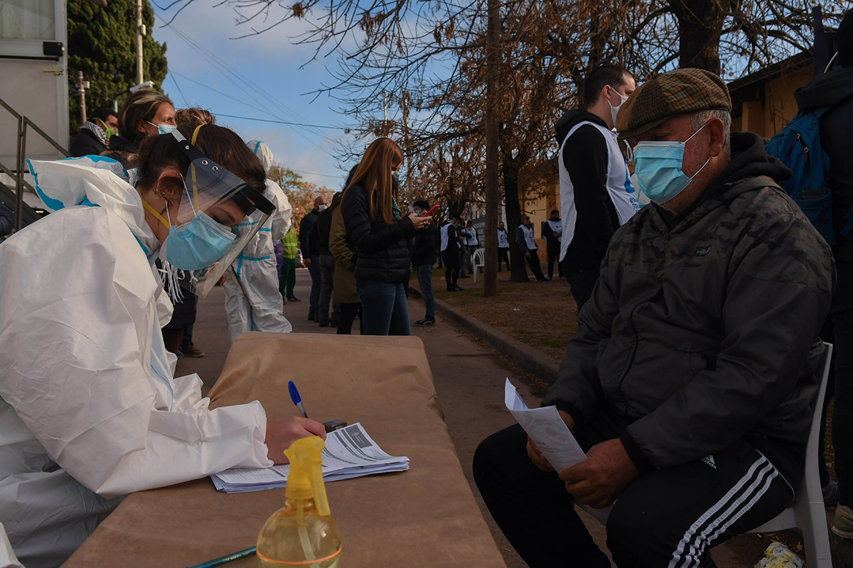 La pandemia se extiende: ya son 12 las provincias con circulación comunitaria