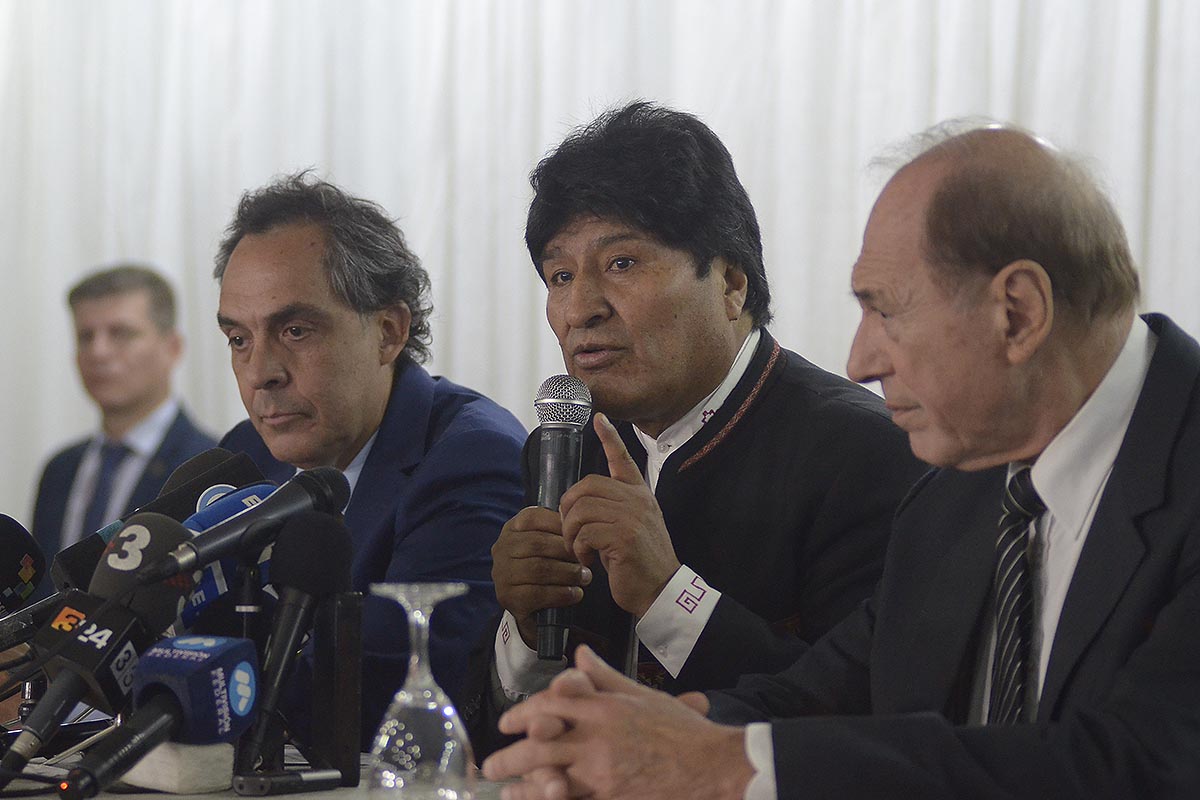 Zaffaroni asumió la defensa legal de Evo Morales