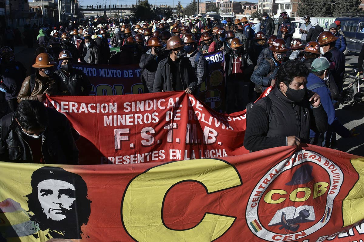 Bolivia: buscan esmerilar al masismo