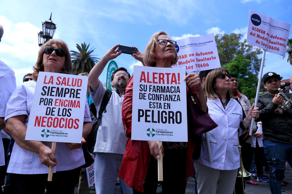 Los boticarios se manifestaron contra Farmacity: «Las farmacias del barrio pueden desaparecer»