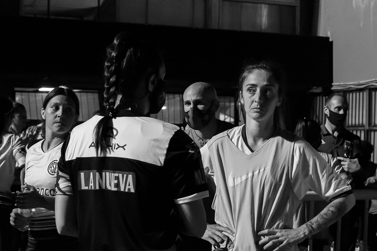 Papelón en el regreso del fútbol femenino tras ocho meses: se suspendió San Lorenzo – Estudiantes por falta de luz