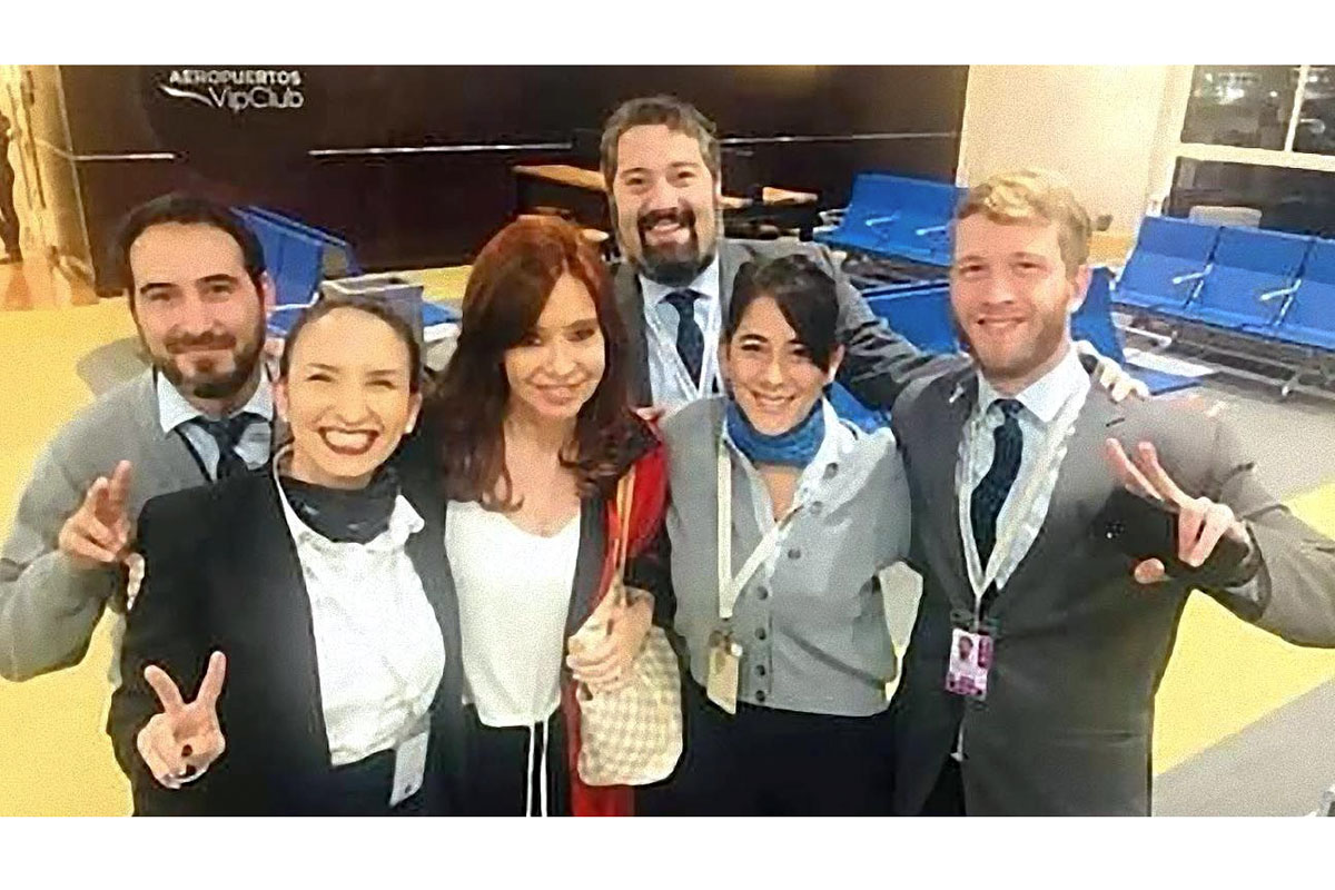 CFK «no se bajó de nada», aseguran en el entorno de la expresidenta