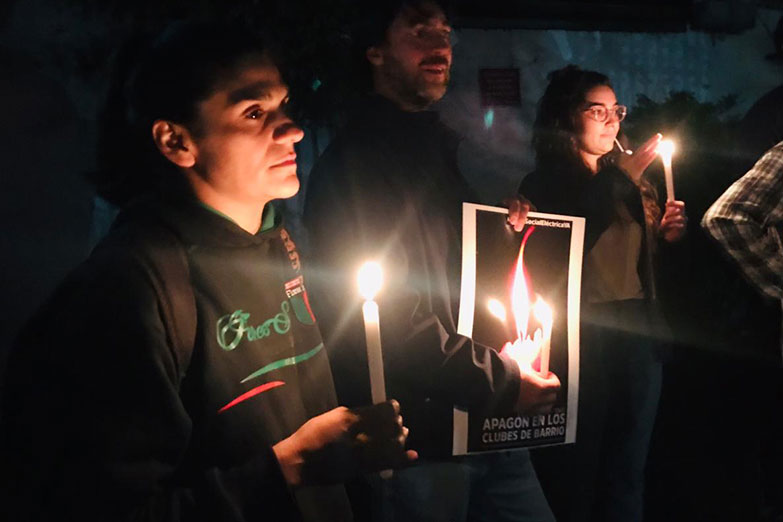 Tras más de 36 horas del apagón, unos 25 mil usuarios todavía no tienen luz