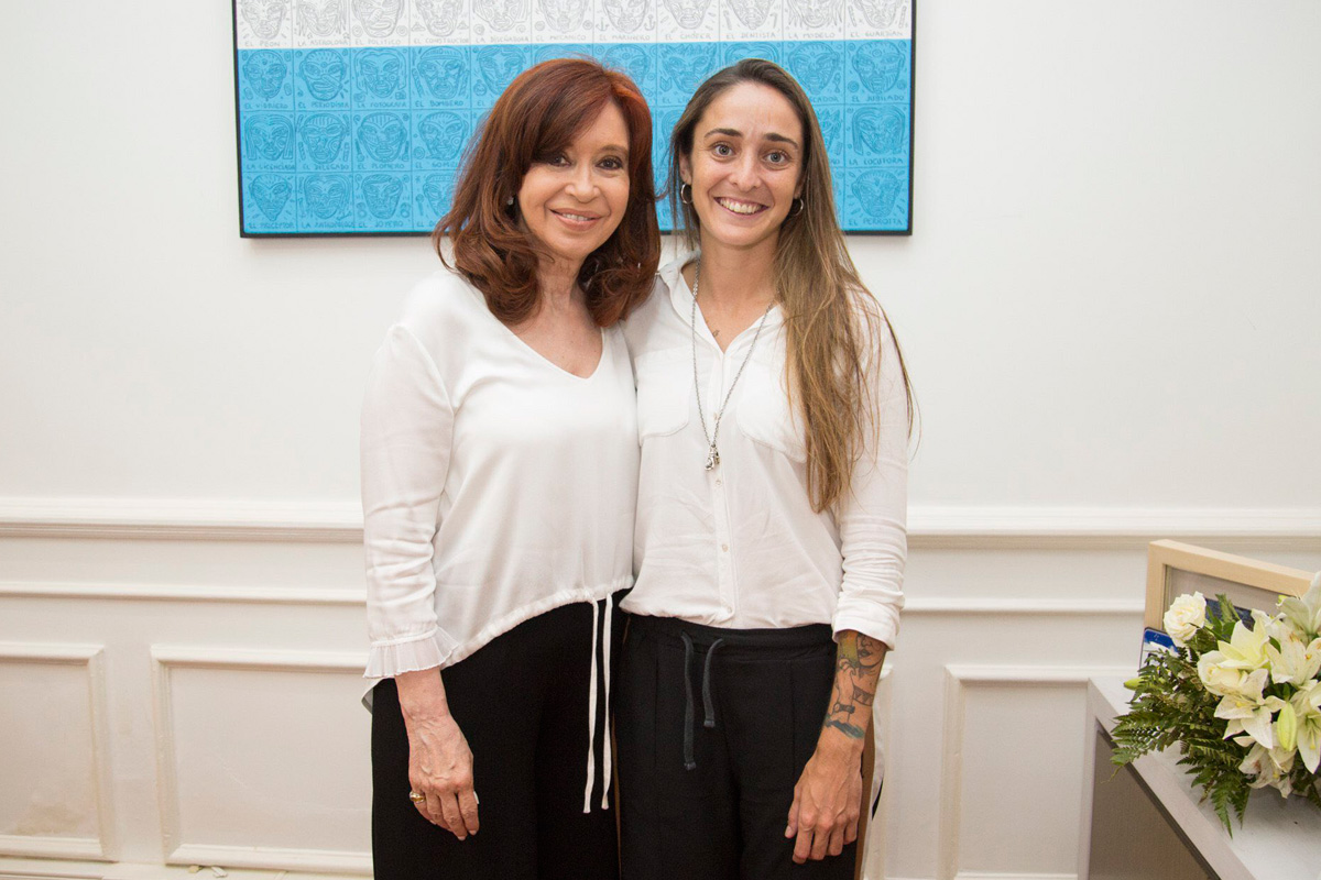 En su cumpleaños, Cristina se reunió con la jugadora que impulsa la profesionalización del fútbol femenino