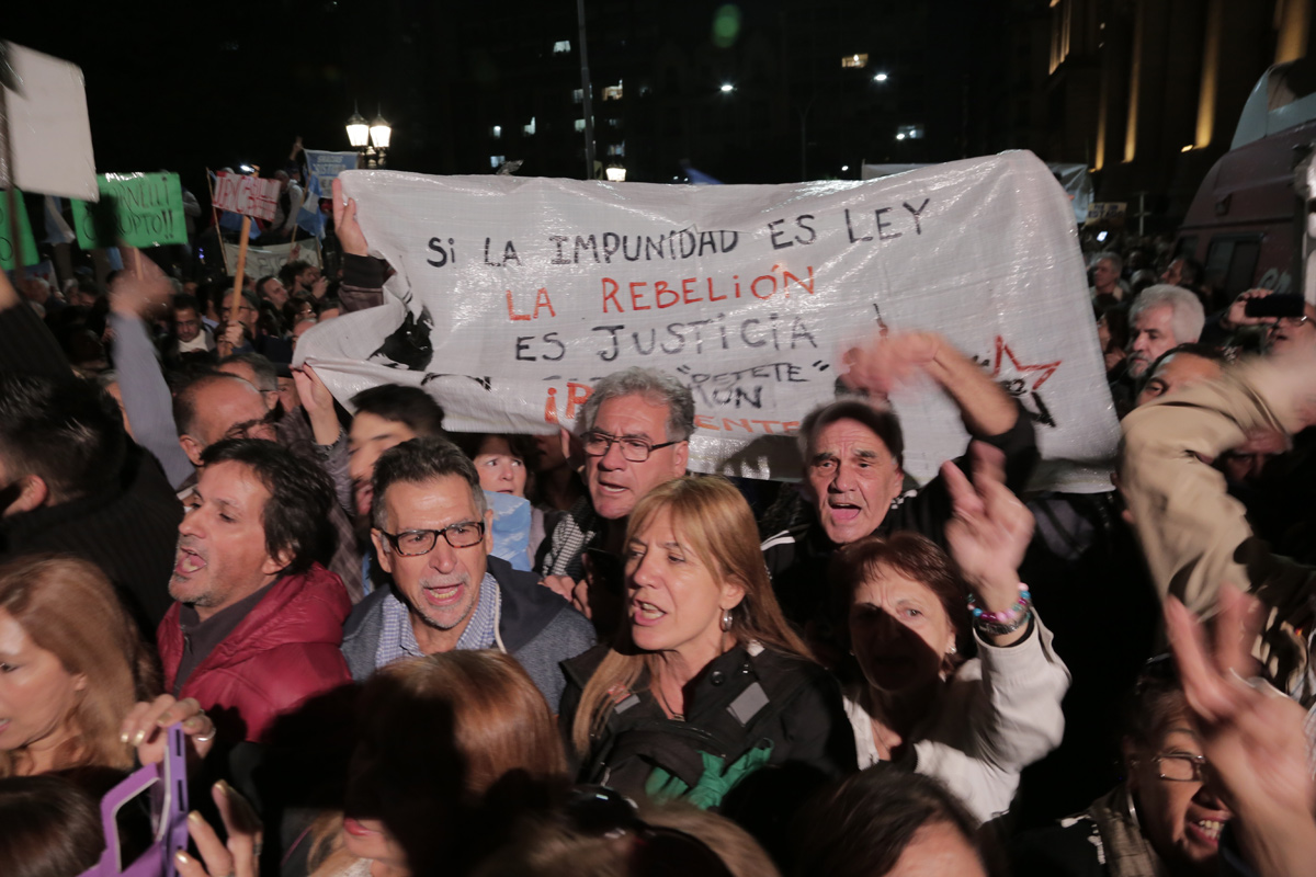 Multitudinaria marcha en apoyo al juez Alejo Ramos Padilla