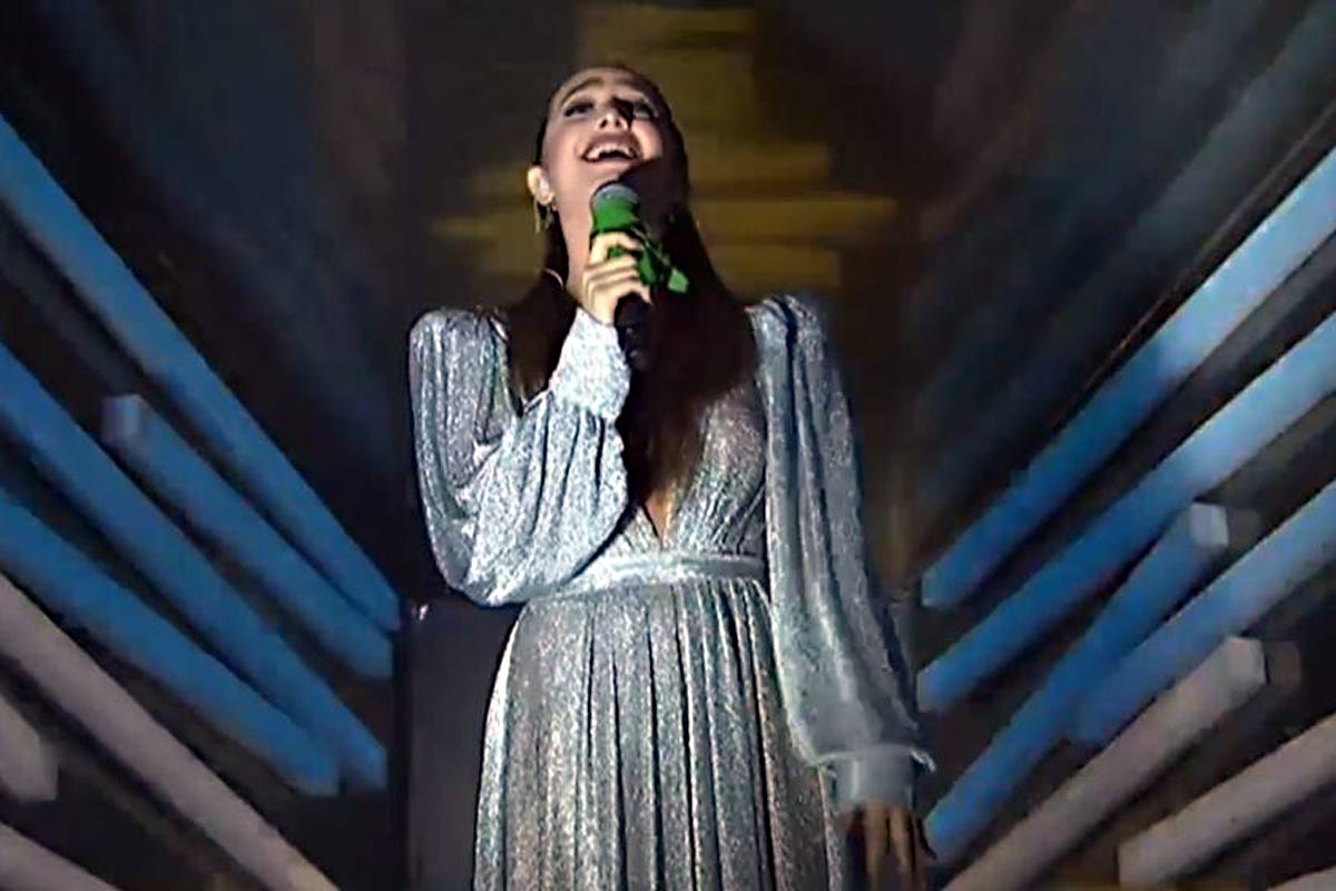 Luego de las críticas, Angela Torres recibió el apoyo de militantes feministas