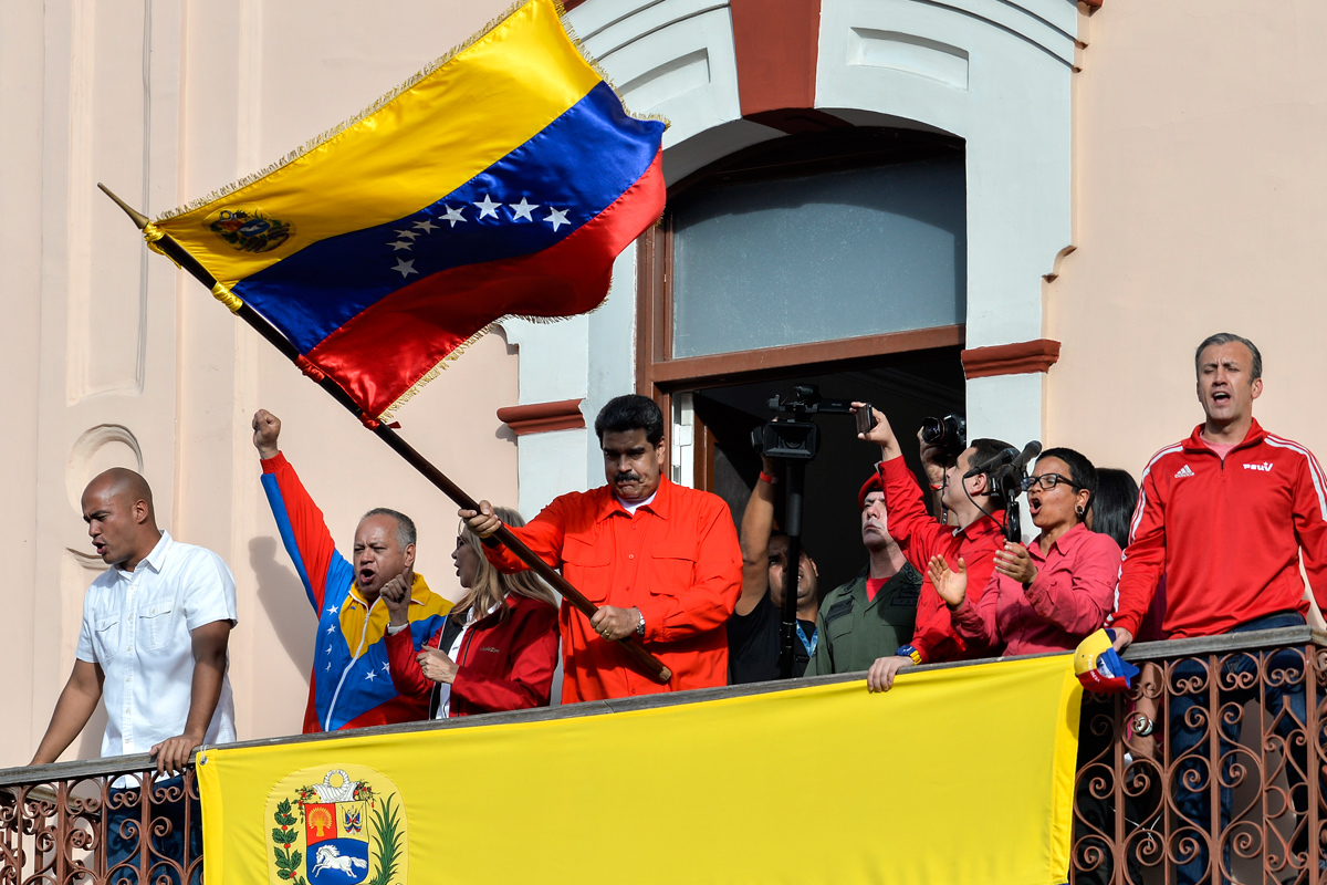 ¿Qué hace Maduro con esta media victoria?