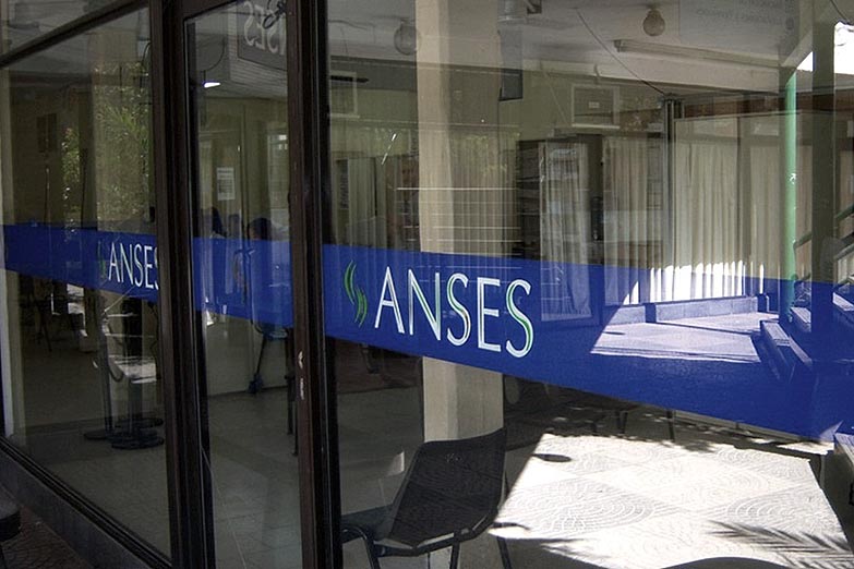 ANSES extendió hasta el 3 de abril la pre inscripción para el Ingreso Familiar de Emergencia