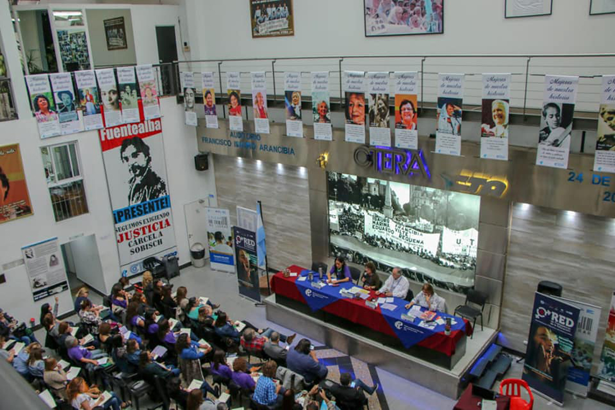 El encuentro de la Red de Trabajadoras de la IEAL en defensa de los derechos de la mujer