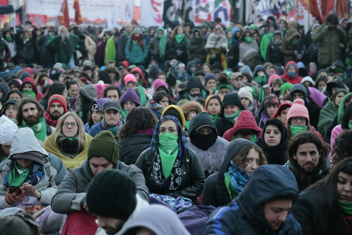 Echaron al médico que amenazó hacer abortos sin anestesia