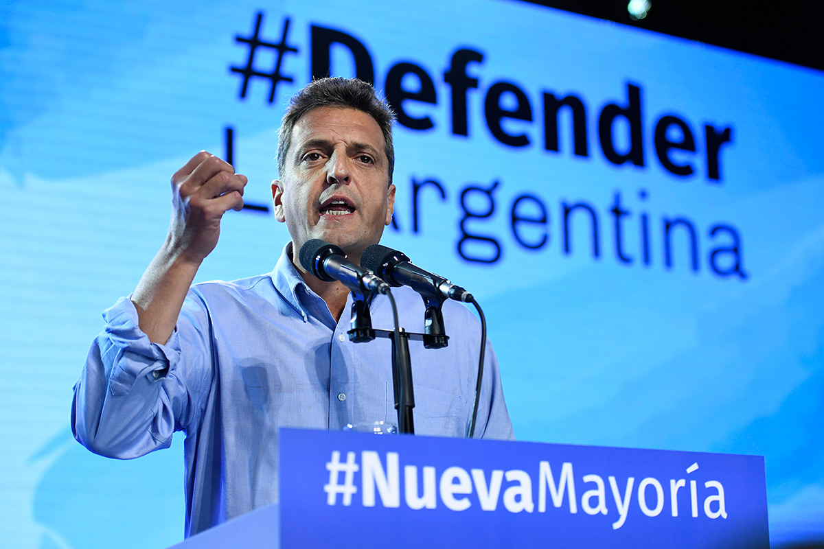 Massa presentó once puntos para un posible frente opositor