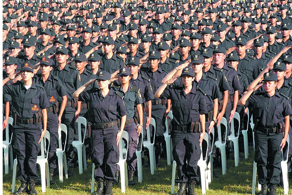 Kicillof anunció un nuevo aumento para la Policía y el Servicio Penitenciario