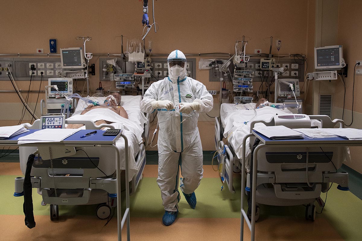 Dura carta de médicos de terapia intensiva: «Les suplicamos no salir, el personal sanitario está colapsado”