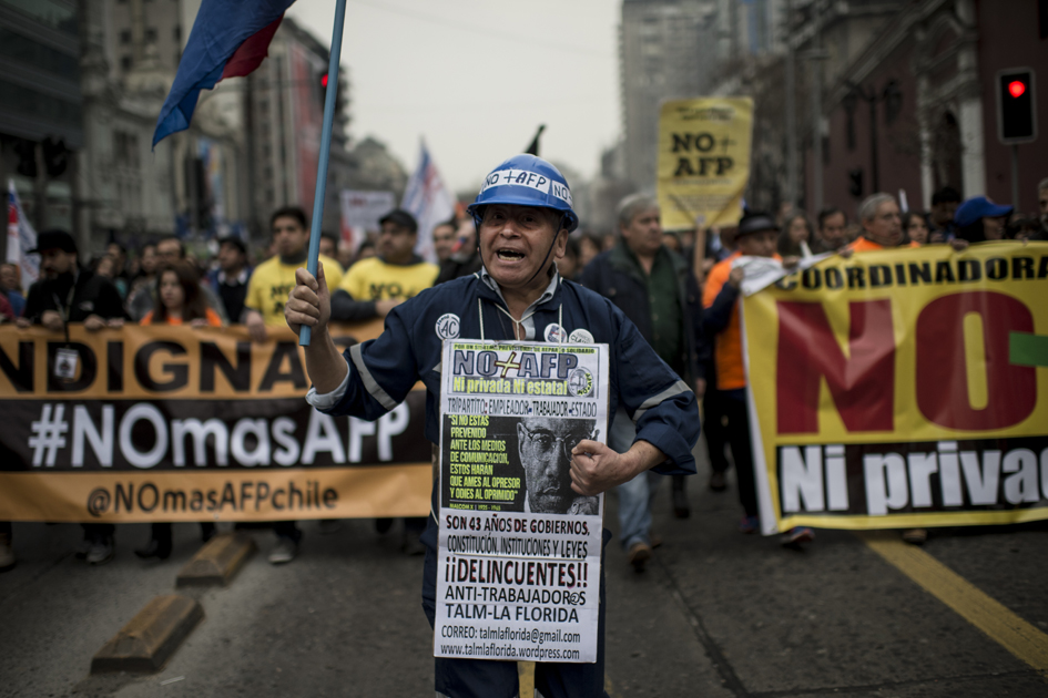 Chile: multitudinarias marchas en contra de la jubilación privada