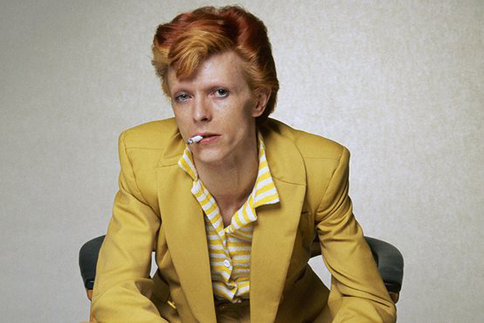 Con material inédito y un musical, Bowie sigue vivo