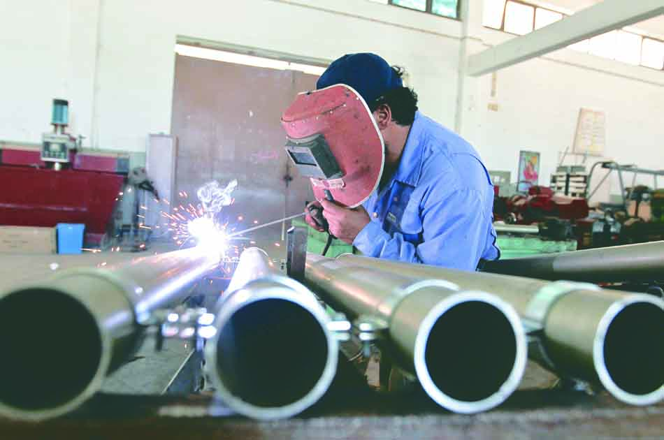 Se profundizó la recesión en el sector industrial