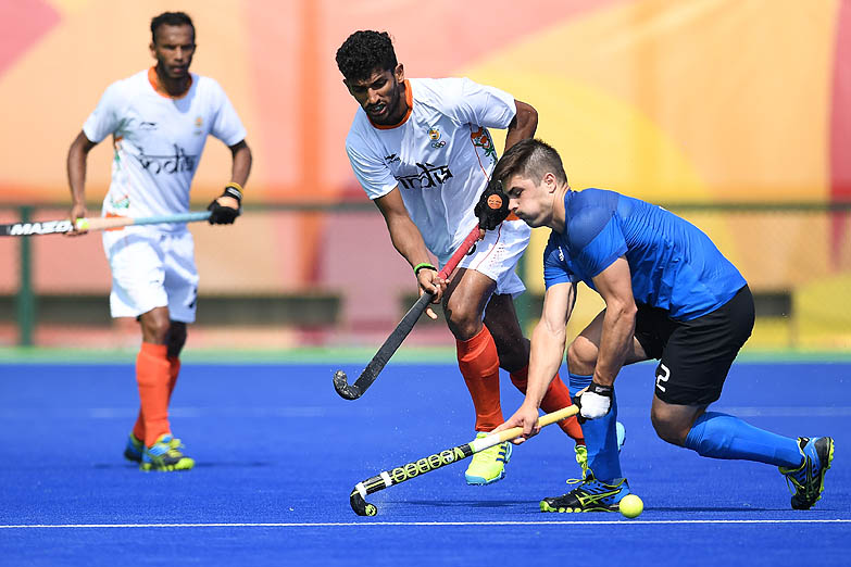 Los Leones no pudieron ante la experiencia de la India