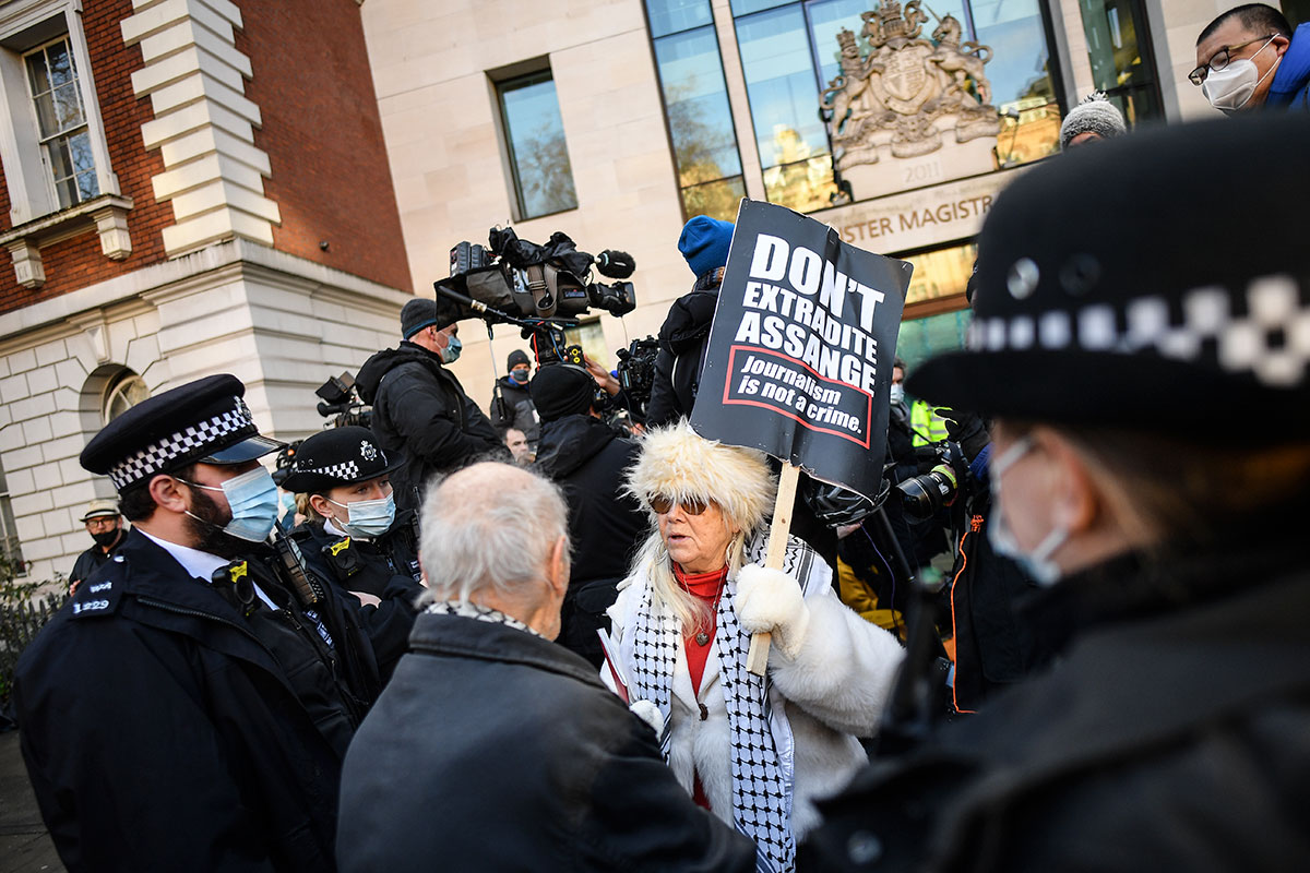 La justicia británica rechazó el pedido de libertad bajo fianza de Julian Assange
