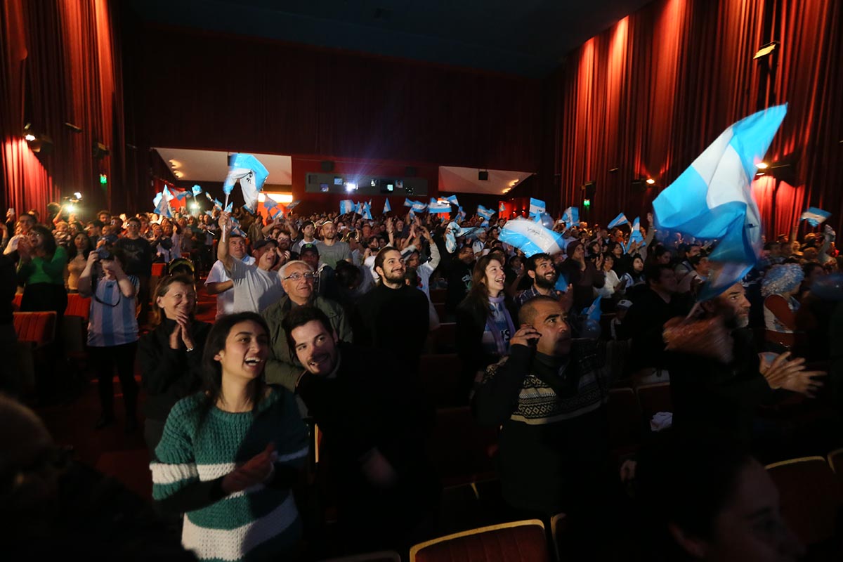 Los cines del AMBA podrían reabrir antes de que termine febrero