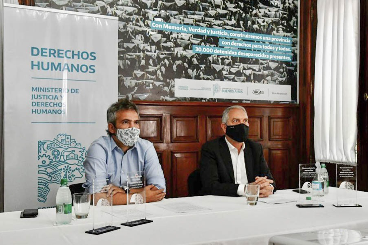 Día de los Derechos Humanos: Kicillof distinguió a Pérez Esquivel y otros referentes