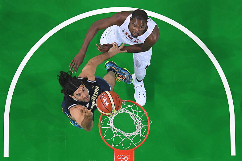 El Dream Team superó a la Argentina por 105-78