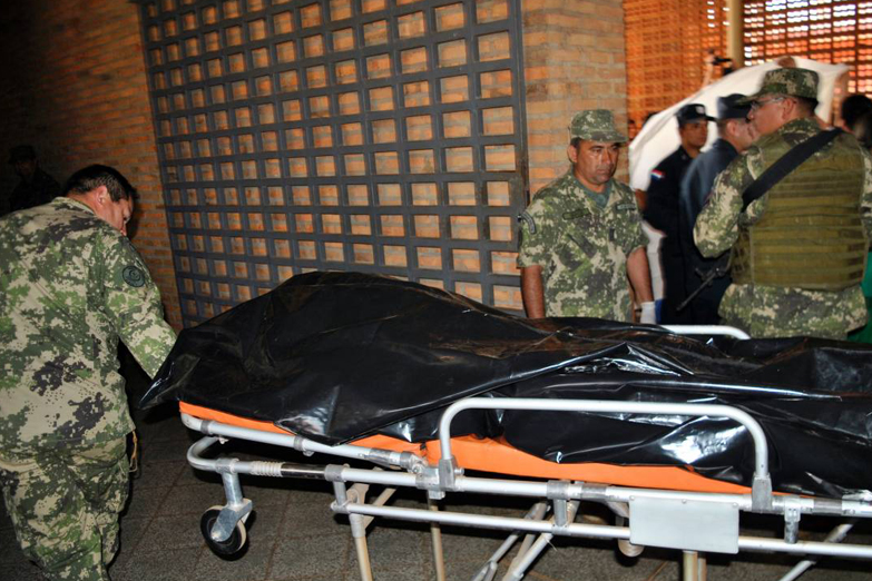 Conmoción política en Paraguay por el asesinato de ocho militares