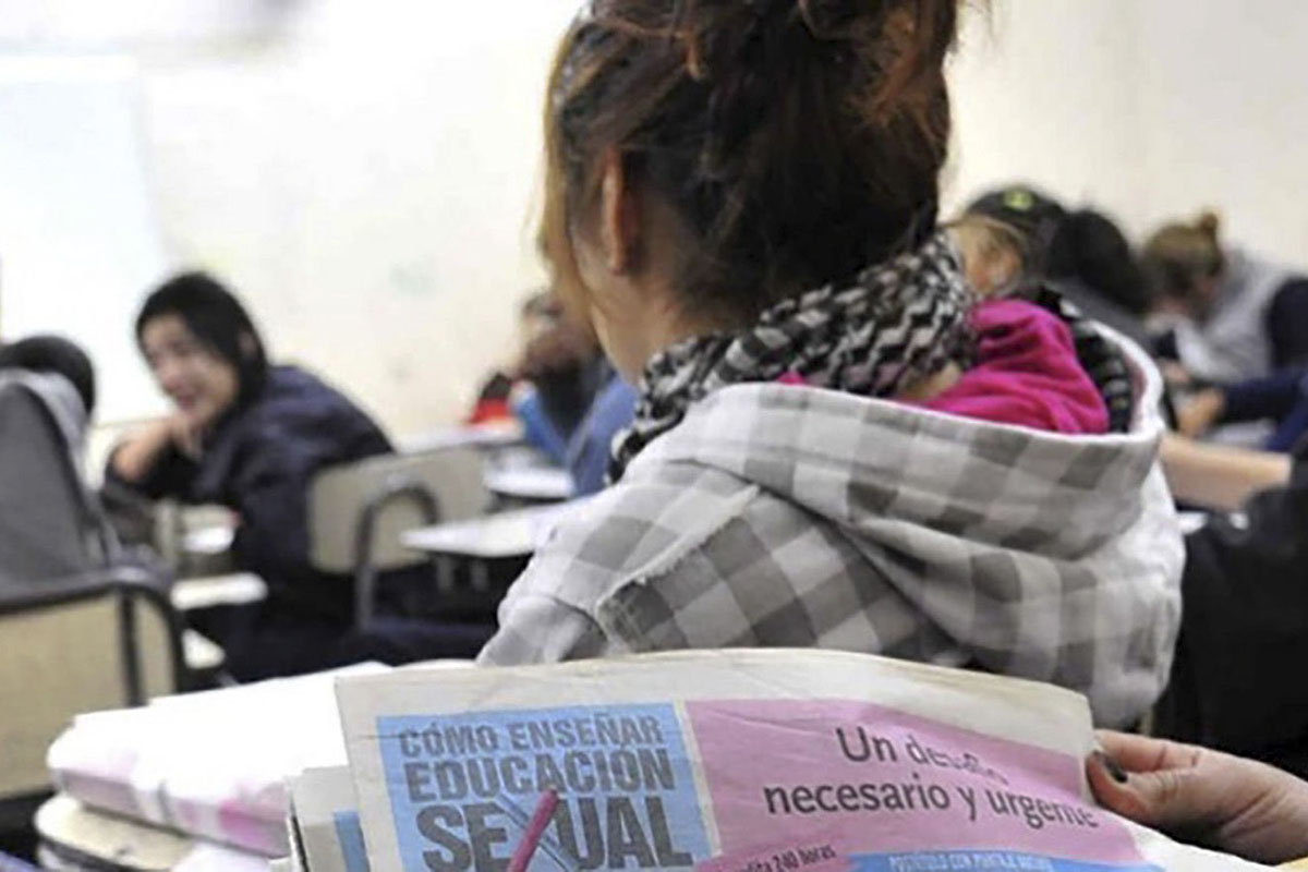 Nuevo informe de Fundación Huésped sobre la implementación de la Educación Sexual Integral en las escuelas
