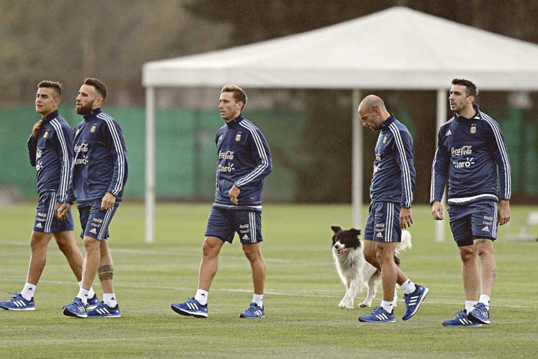 Pratto, el 9 que quiere hacerse cargo del área