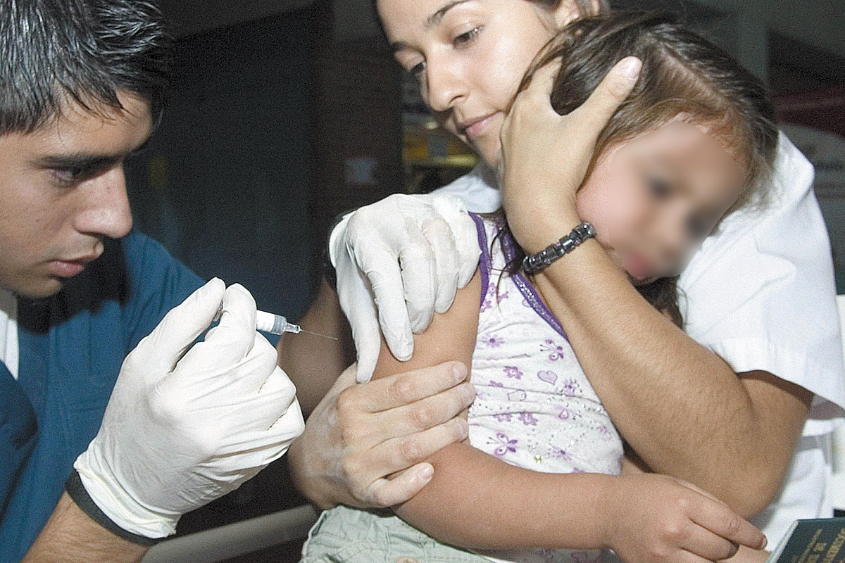 Dramático: en Santa Fe faltan seis vacunas que no envía Nación