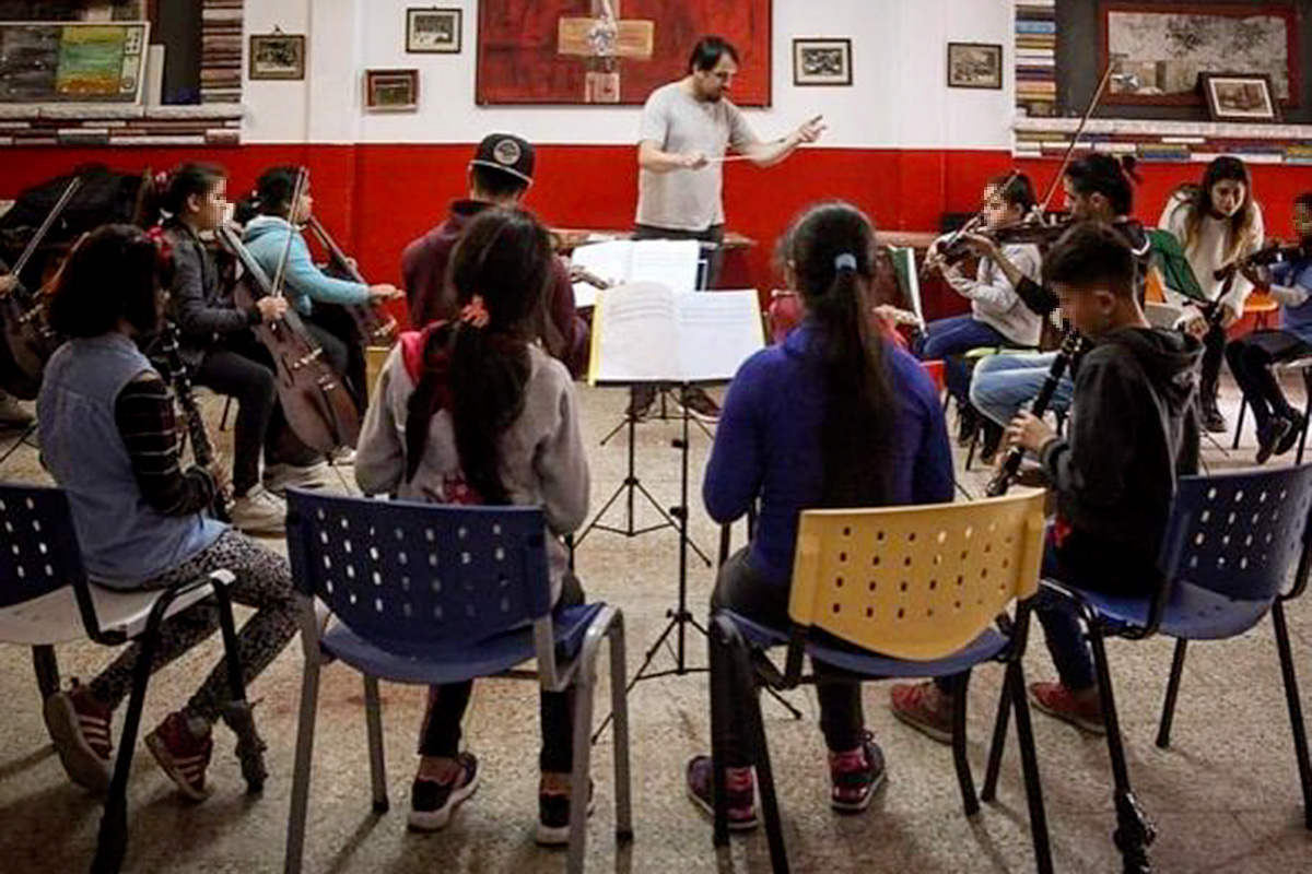 Cansados de la invasión de ratas, estudiantes de escuela de música porteña darán un concierto