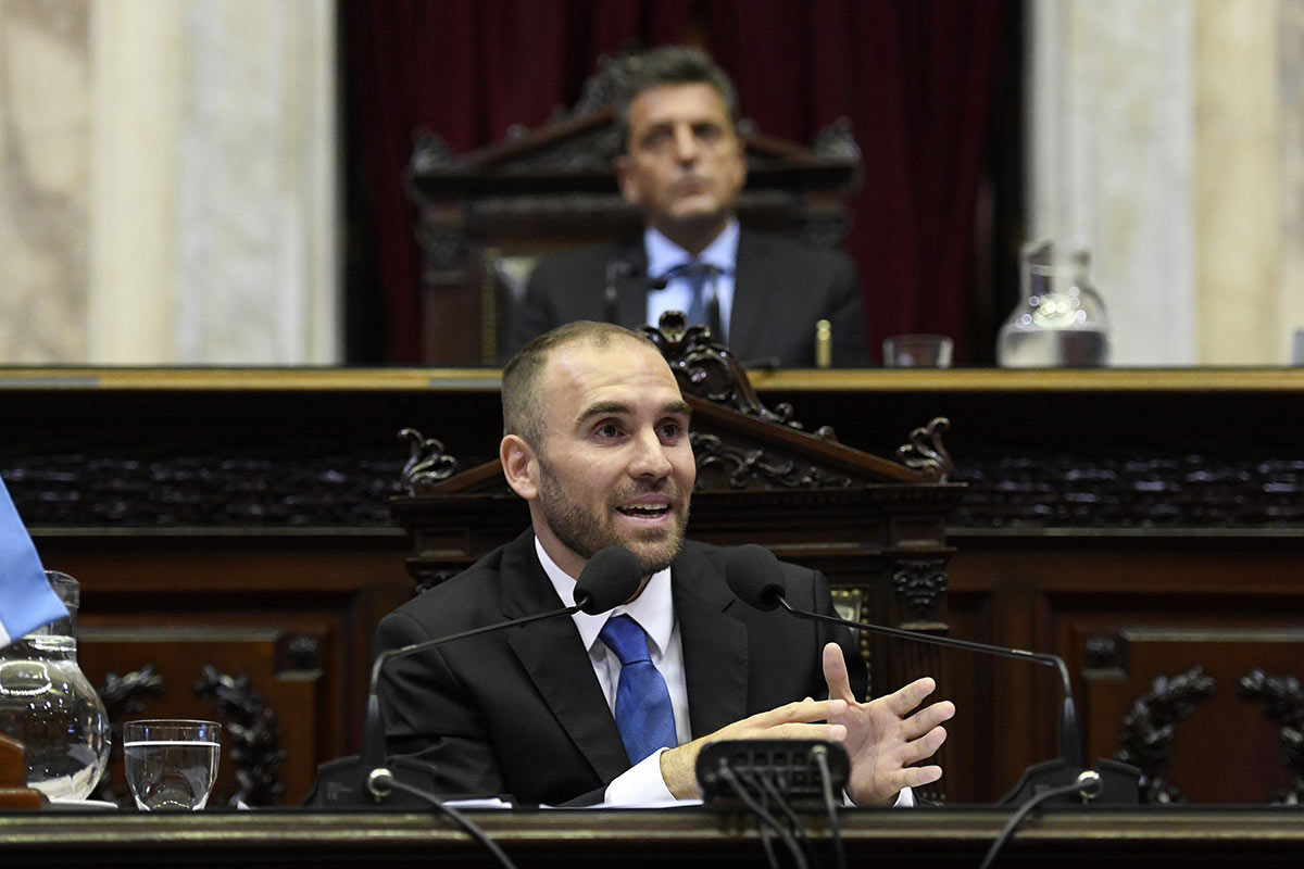 Déficit fiscal: la recaudación es floja y abre interrogantes sobre su financiamiento