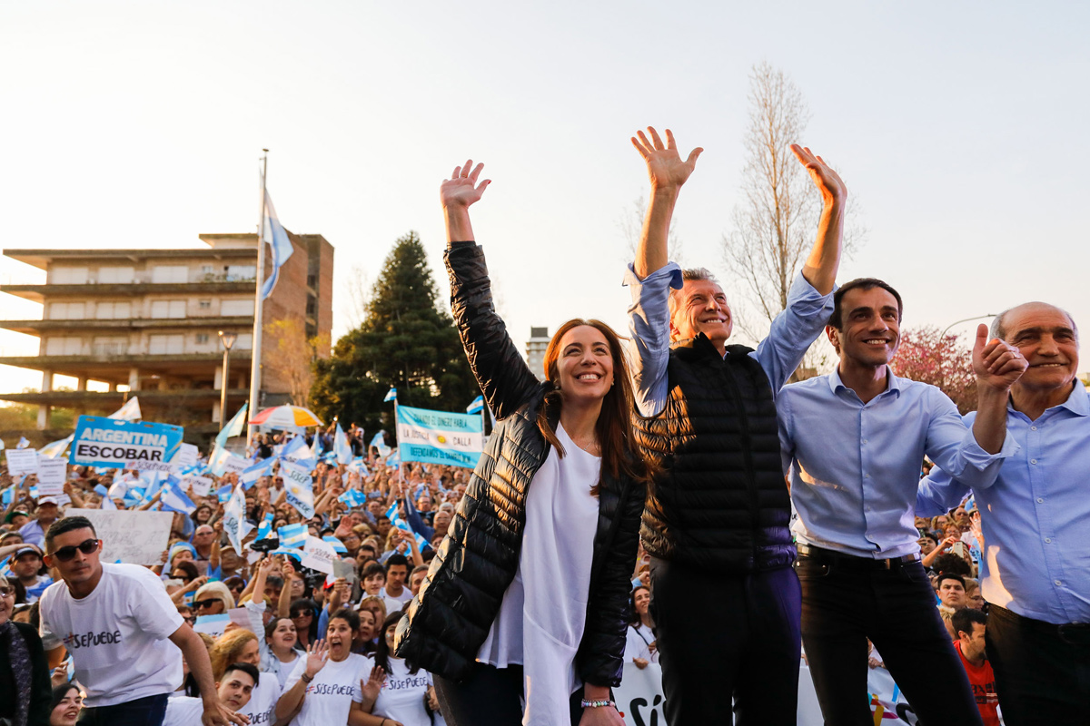 Tras la parodia de Macri y Vidal al inaugurar una ruta inconclusa, echaron a 40 obreros