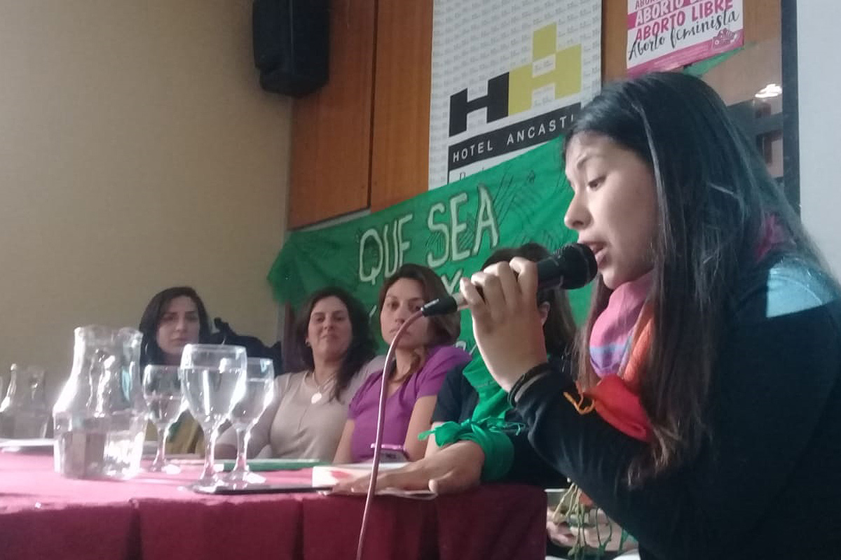 «Cuando las nenas quedan embarazadas en el colegio las señalan y cuando abortan, las criminalizan»
