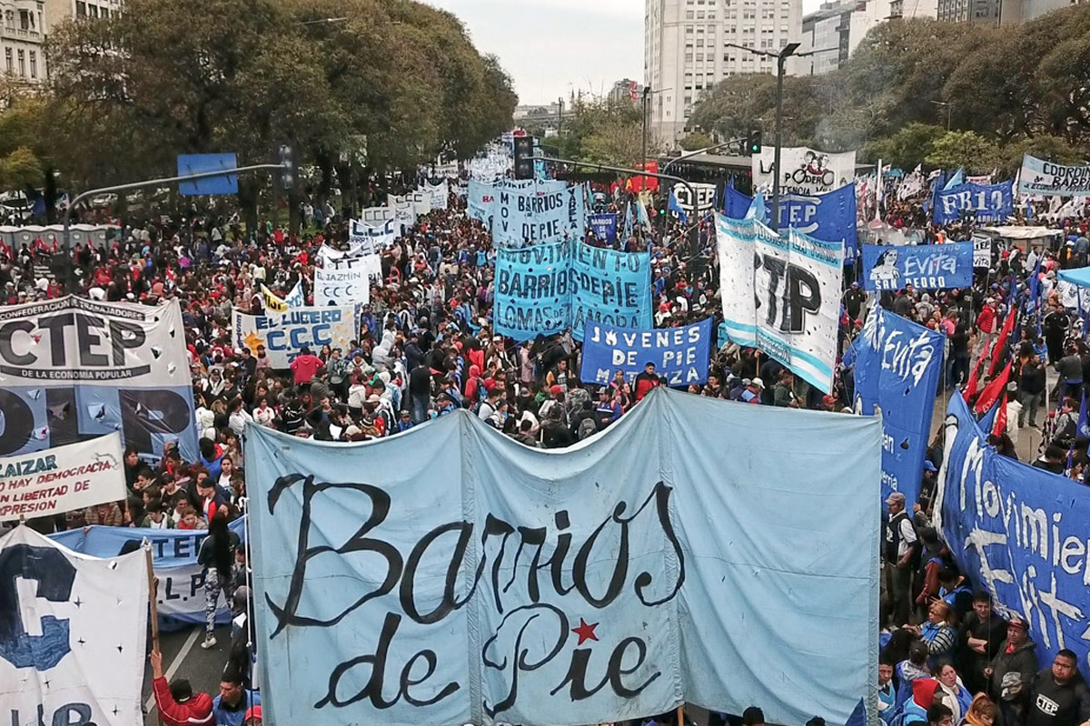 Movimientos sociales realizan acto de lanzamiento de La Patria de los Comunes