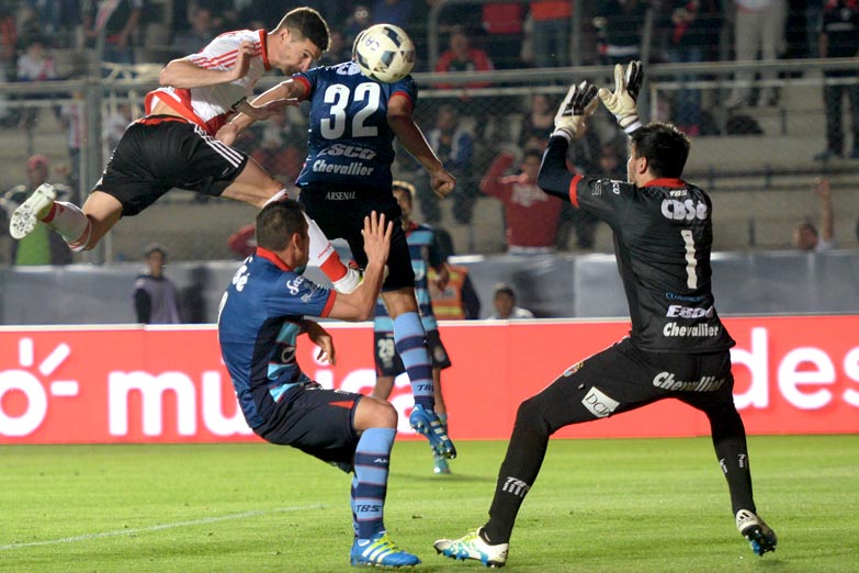 Alario, el 9 desconectado