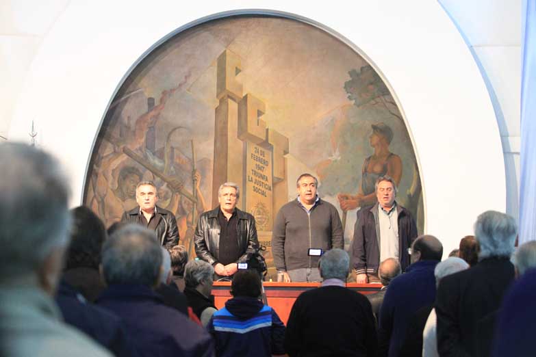 La CGT confirmó para el jueves la reunión con Prat Gay