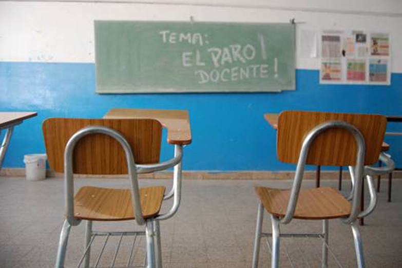 Amplia adhesión al paro docente en Buenos Aires