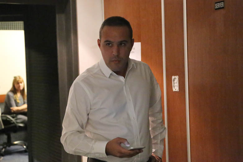 Otra provocación de Martínez Rojas: sin papeles, pidió el desalojo de Tiempo