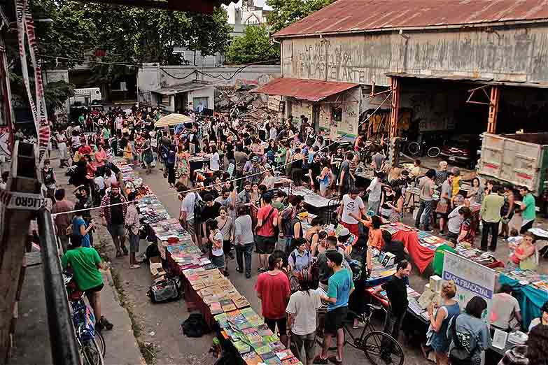 Acampe y festival para resistir un desalojo en el Corralón de Floresta