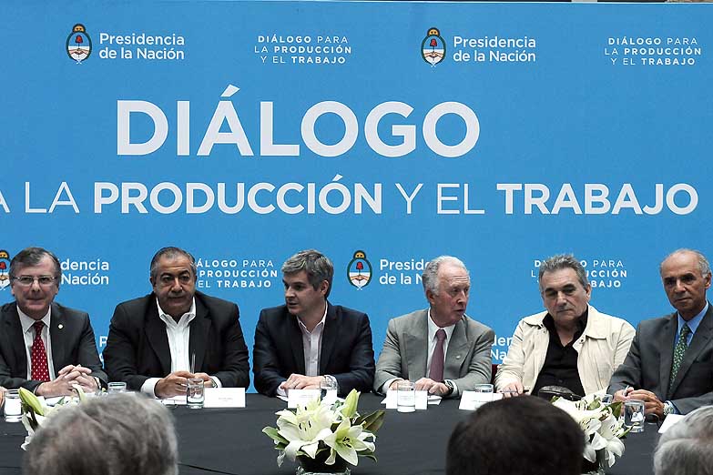 La CGT y las empresas negocian en Casa Rosada